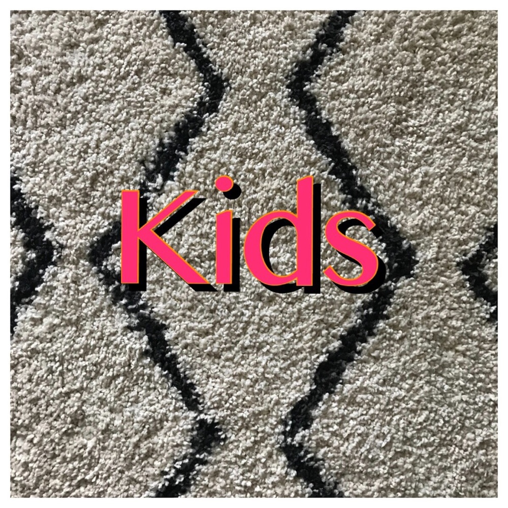 Kids clothing listed here 👉🏼